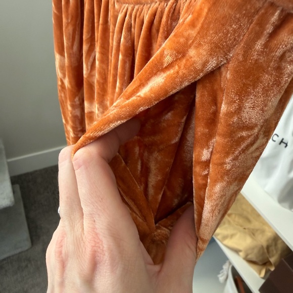 Urban Outfitters Crushed Velvet Joggers in Burnt Orange - Picture 3 of 6